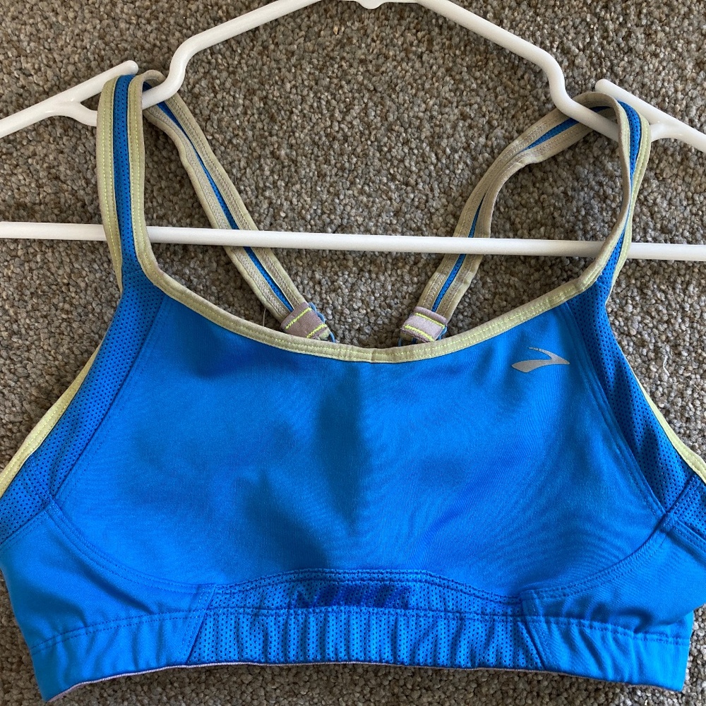 Brooks Running bra- size 32CD-34C